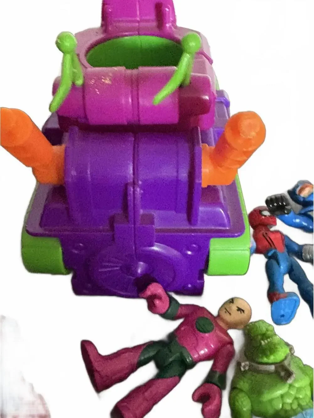 Lot Fisher Price Imaginext DC Superhero Action Figure Set with Tank Vehicle Toy